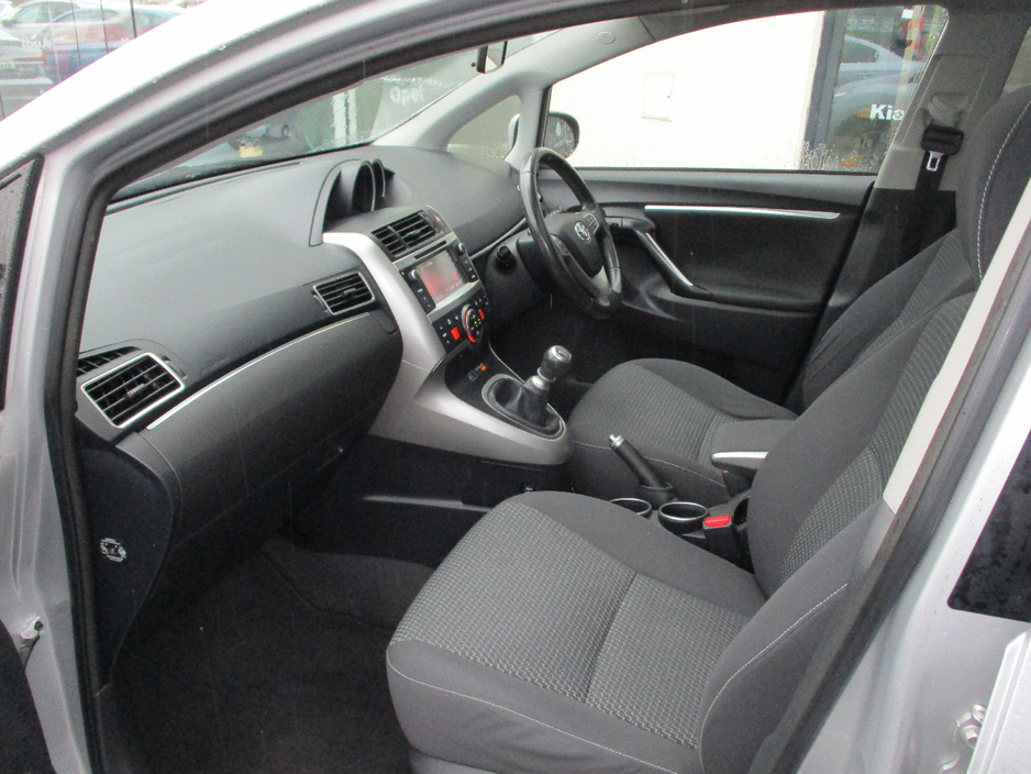 2015 Toyota Verso 1.6L Diesel For Sale Images
