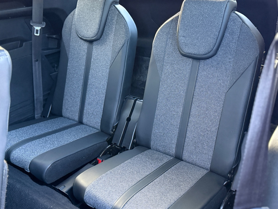 2019 Peugeot 5008 1.5L Diesel For Sale Images