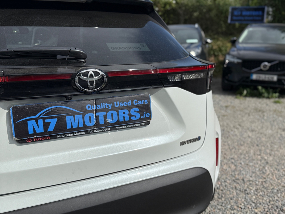 2024 Toyota Yaris Cross 1.5L Petrol Hybrid For Sale Images
