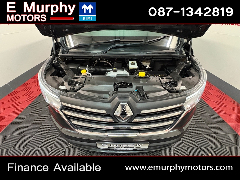 2023 Renault Trafic 2L Diesel For Sale Images
