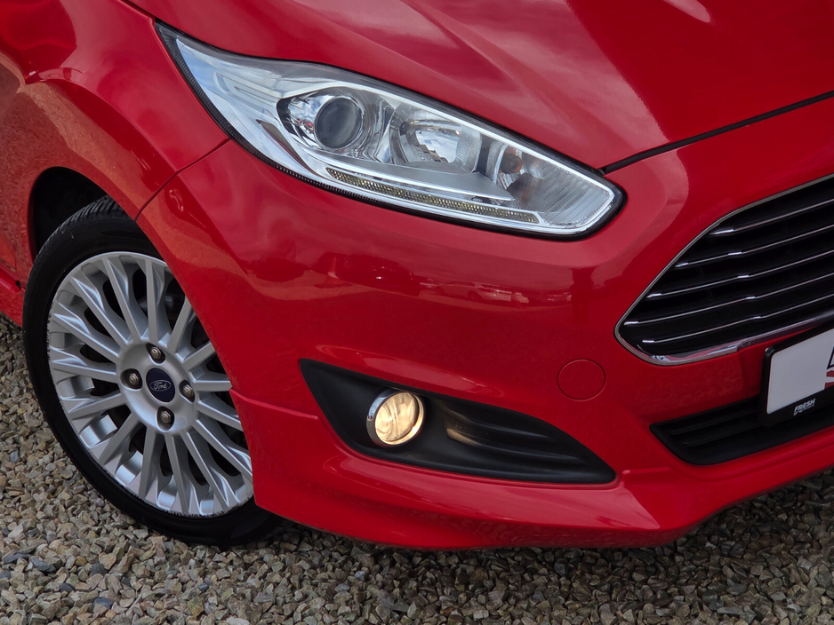 Ford Fiesta — thumbnail 2