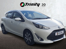 Toyota Aqua * Z HYBRID * AUTO * TRINITY MOTORS *