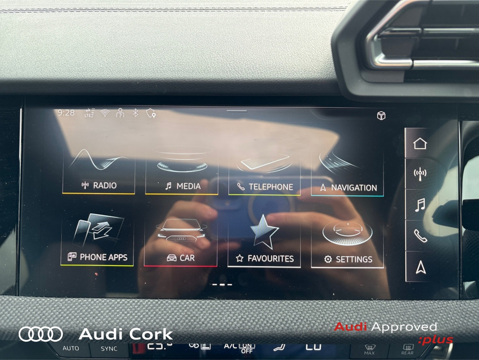Audi A3 SALOON 2.0 30TDI 115BHP S-LINE WITH BLACK STYLING, COMFORT PACK, PANORAMIC SUNROOF & COMFORT KEY — thumbnail 17