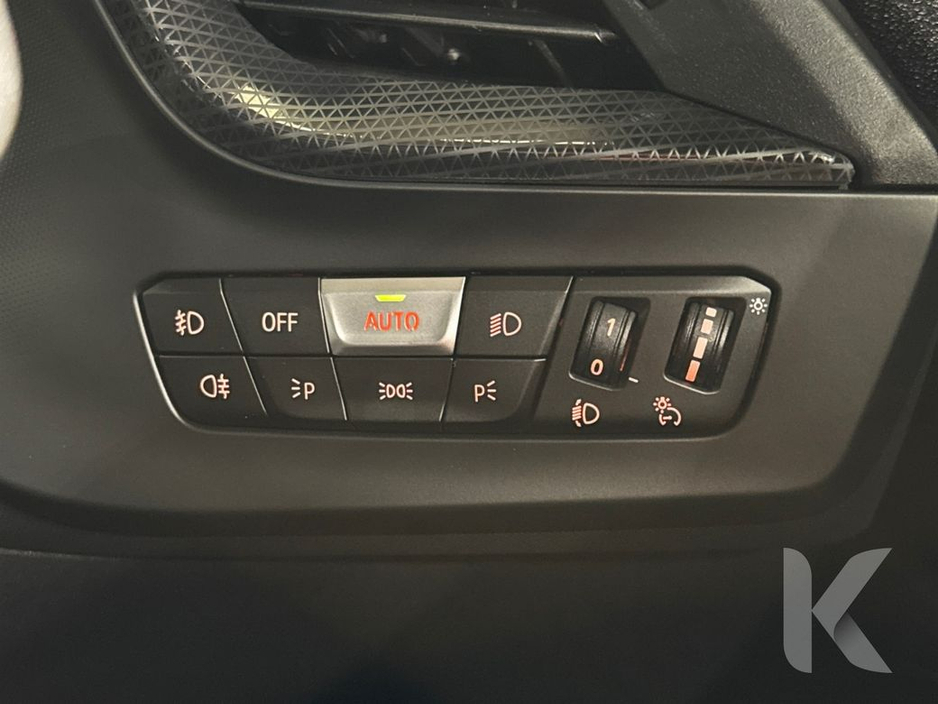 BMW 1 Series ONLY 686KM - 1.5 AUTOMATIC - FACTORY ALLOYS - CRUISE CONTROL - REVERSE CAMERA — thumbnail 18