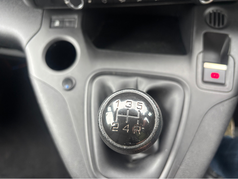 2021 Opel Combo 1.5L Diesel For Sale Images