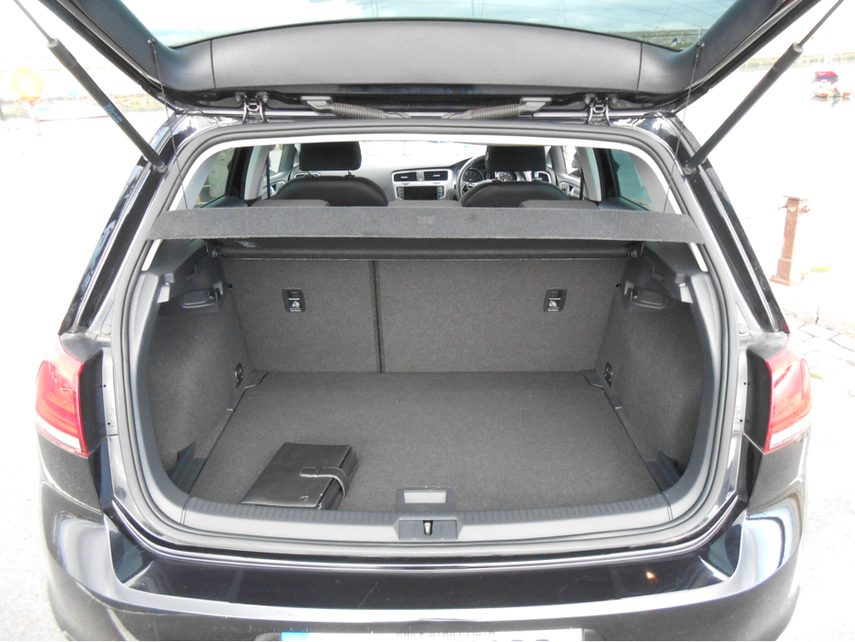 2016 Volkswagen Golf 1.2L Petrol For Sale Images