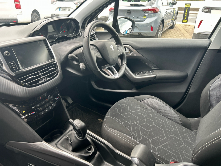2018 Peugeot 2008 1.6L Diesel For Sale Images