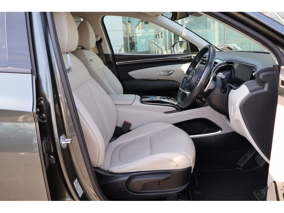 Hyundai Tucson 2WD Executive Plus HEV STG Auto — thumbnail 10