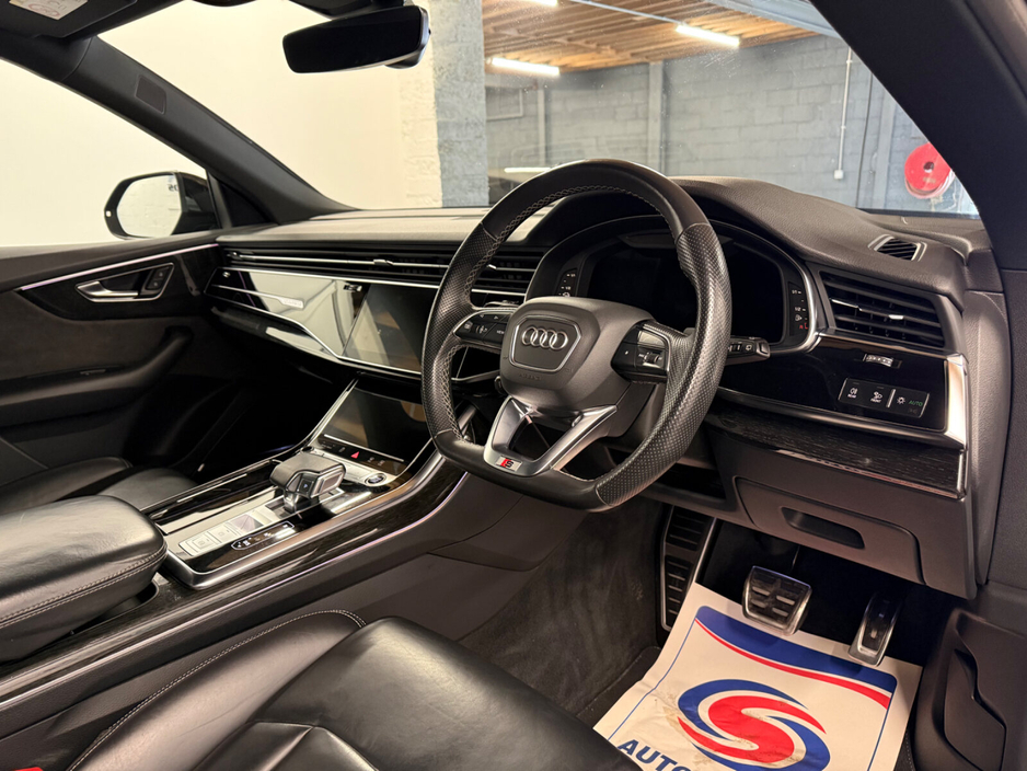 2022 Audi Q8 3L Petrol Hybrid For Sale Images