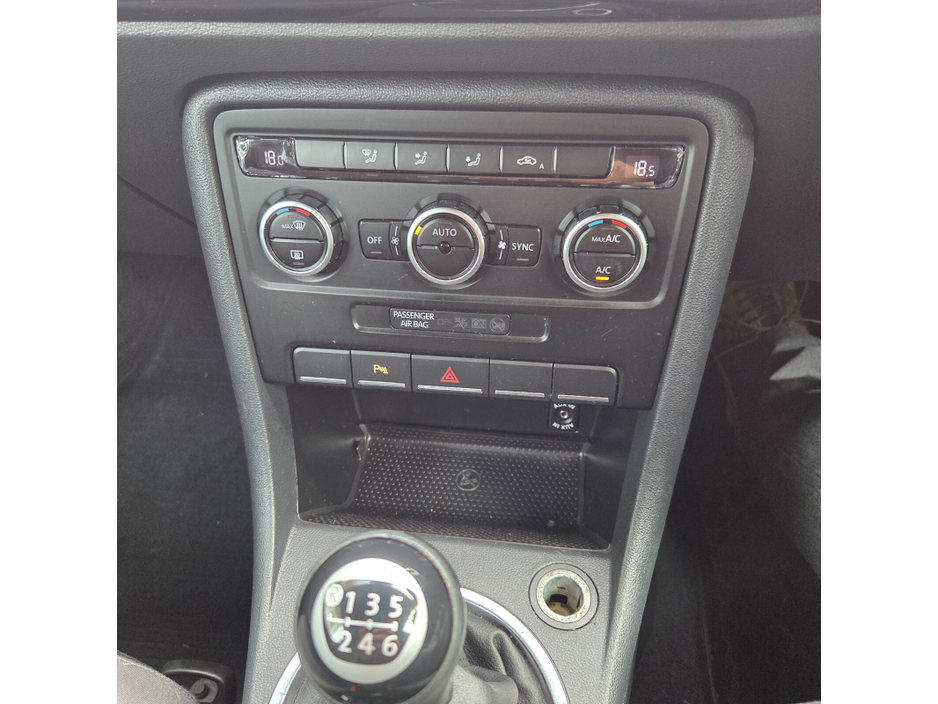 2014 Volkswagen Beetle 2L Diesel For Sale Images