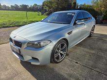 BMW M5 ABA-FV44M 4DR AUTO