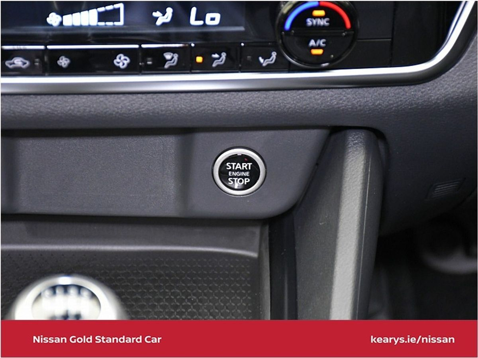 Nissan Qashqai 1.3 PET MILD HYBRID SV - 1 OWNER WITH A FULL SERVICE HISTORY — thumbnail 22