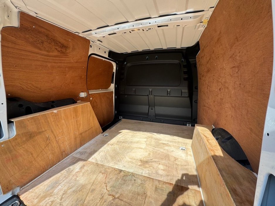 2023 Volkswagen Caddy 2L Diesel For Sale Images