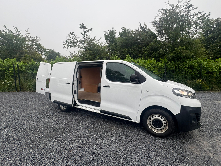 2021 Opel Vivaro 1.5L Diesel For Sale Images