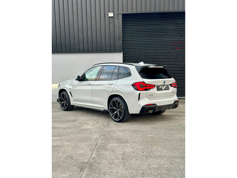 2022 BMW X3 2L Petrol Plug-in Hybrid For Sale Images