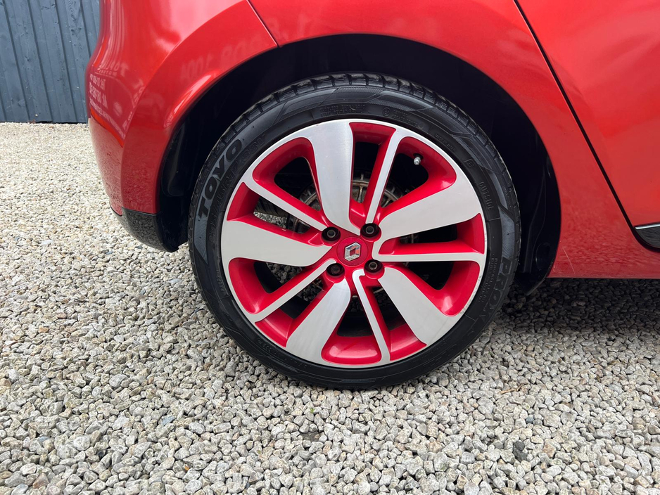 Renault Clio ==NEW NCT//APPLE CARPLAY//LOW MILES== — thumbnail 16