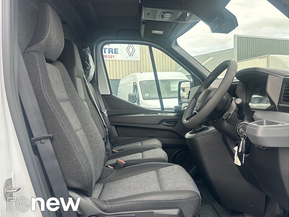 2025 Renault Master 2.0L Diesel For Sale Images