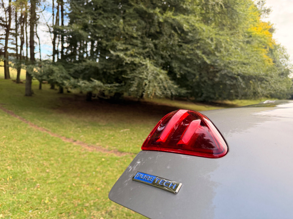 Peugeot 3008 1.2 PureTech Active S&S — thumbnail 27