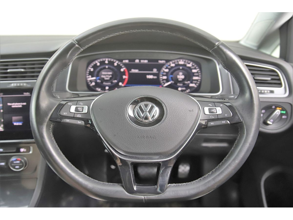 Volkswagen Golf 1.2 TSI MK7.5 DSG COMFORTLINE *DIG DASH*REVERSE CAM*PARK SENSORS* — thumbnail 17