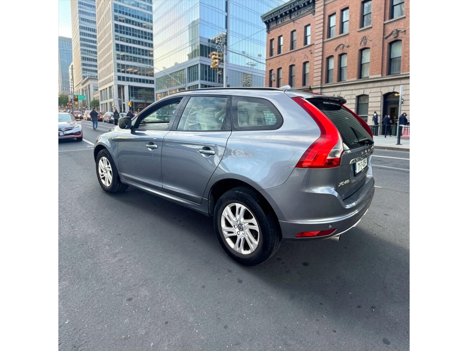 2017 Volvo XC60 2L Diesel For Sale Images