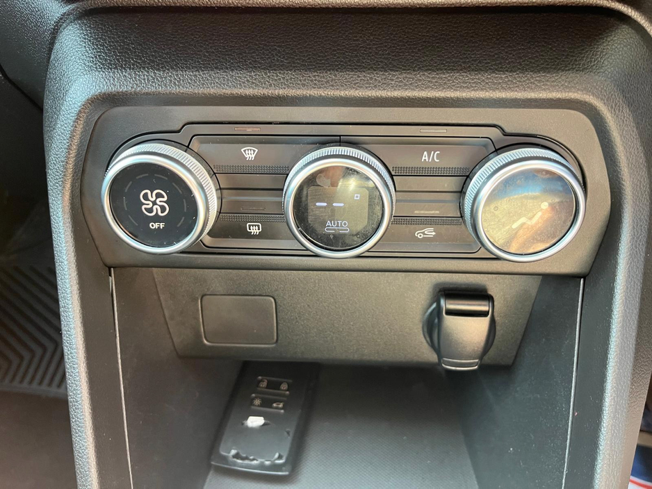 2022 Dacia Jogger 1L Petrol For Sale Images