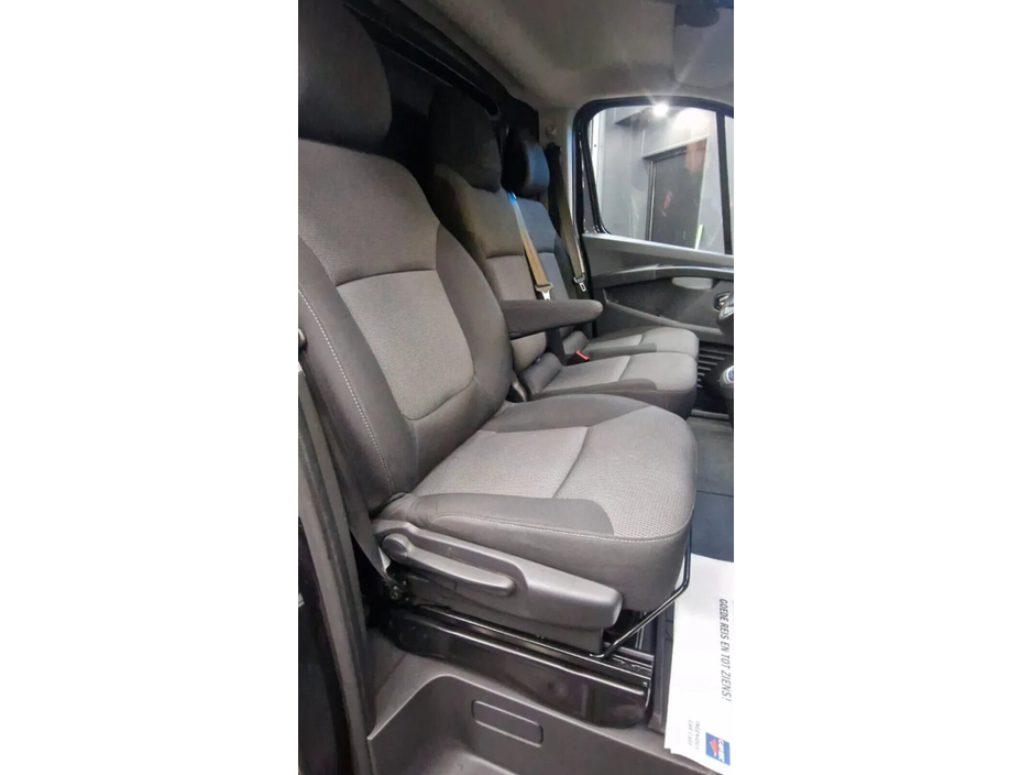 2024 Nissan Primastar 2L Diesel For Sale Images