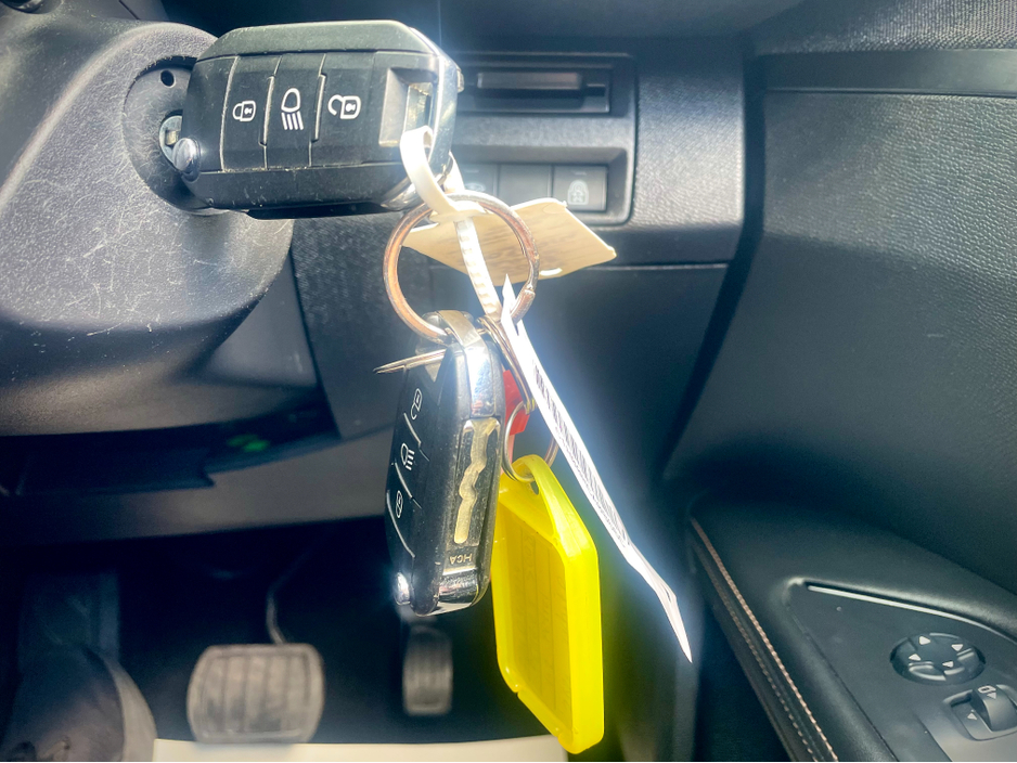 2020 Peugeot 3008 1.2L Petrol For Sale Images