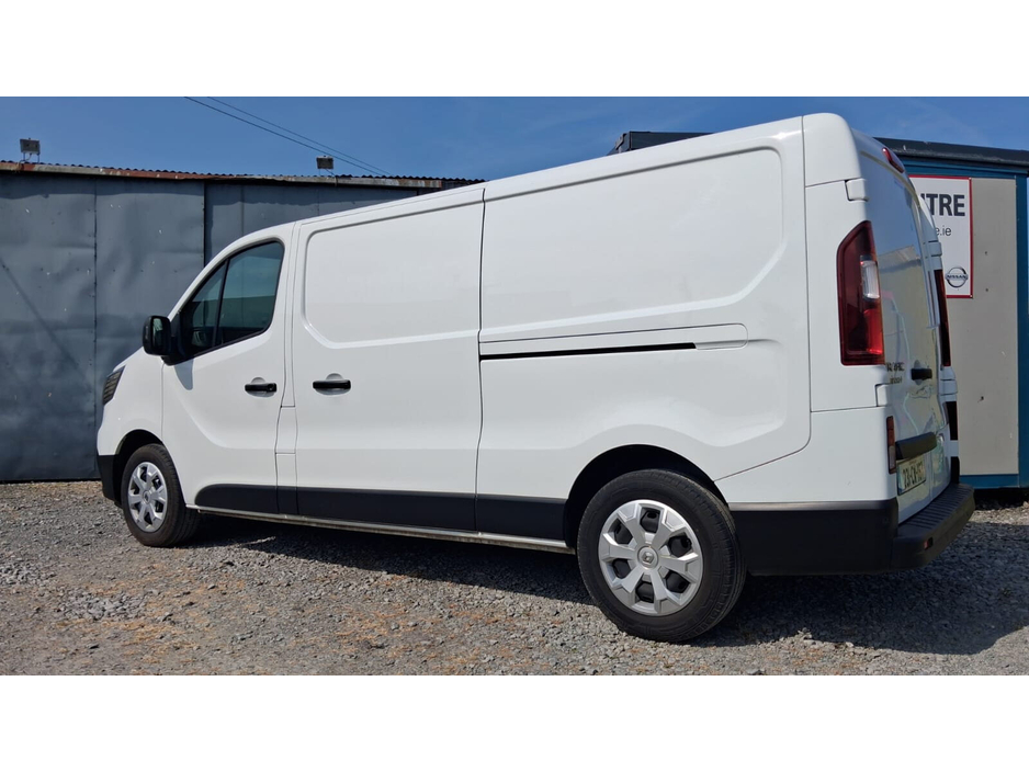 2023 Renault Trafic 2L Diesel For Sale Images