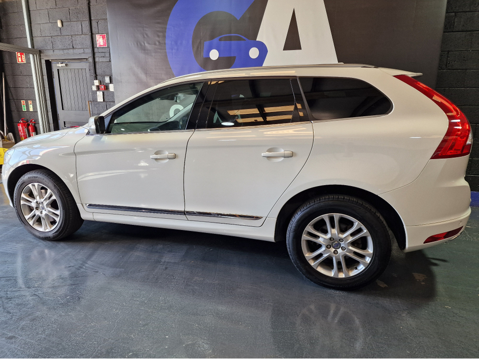 2015 Volvo XC60 2.0L Diesel For Sale Images
