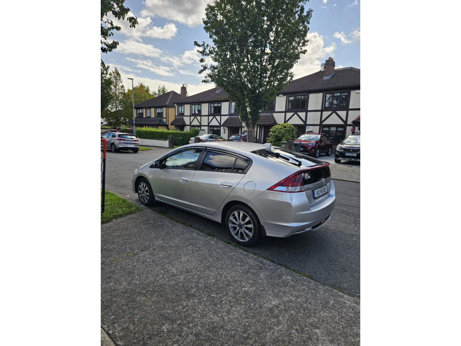 Honda Insight ES 4DR AUTO 5DR