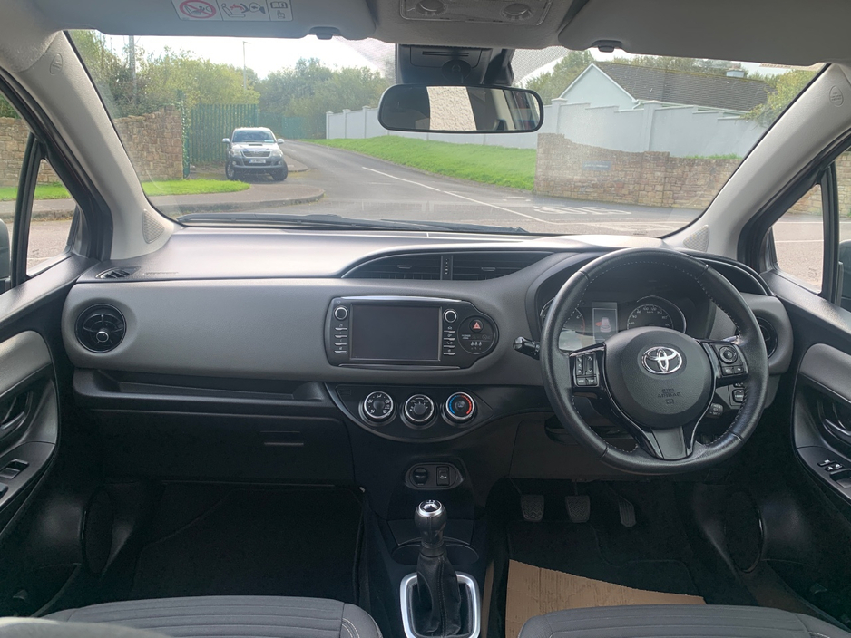 2017 Toyota Yaris 1L Petrol For Sale Images
