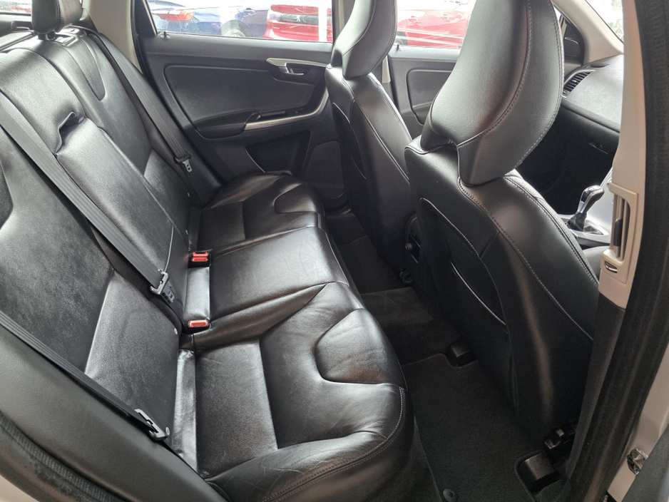 2017 Volvo XC60 2L Diesel For Sale Images
