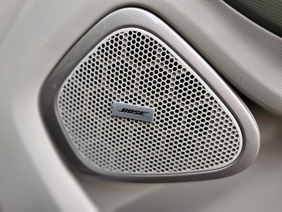 Renault Zoe SIGNATURE NAV BOSE EDTION — thumbnail 28