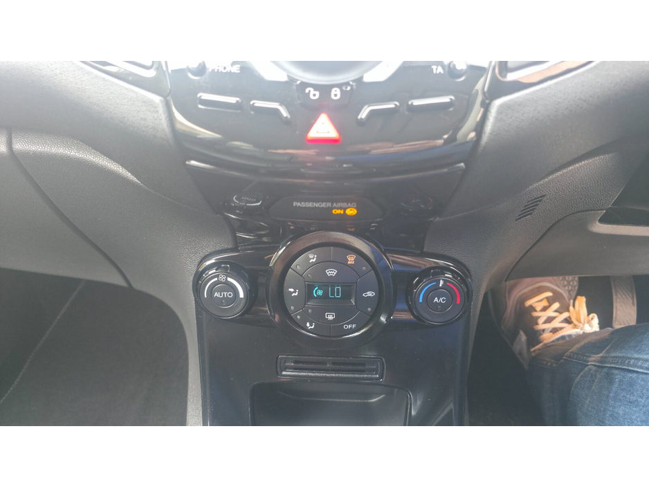 Ford Fiesta — thumbnail 13