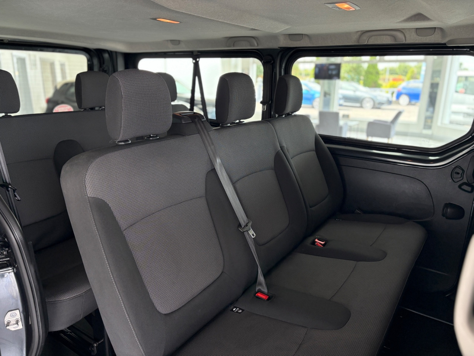 2024 Renault Trafic 2L Diesel For Sale Images