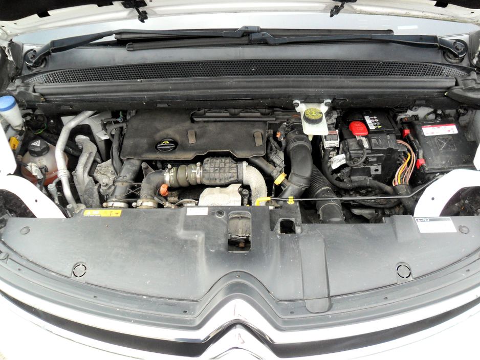 2015 Citroen Grand C4 Picasso 1.6L Diesel For Sale Images