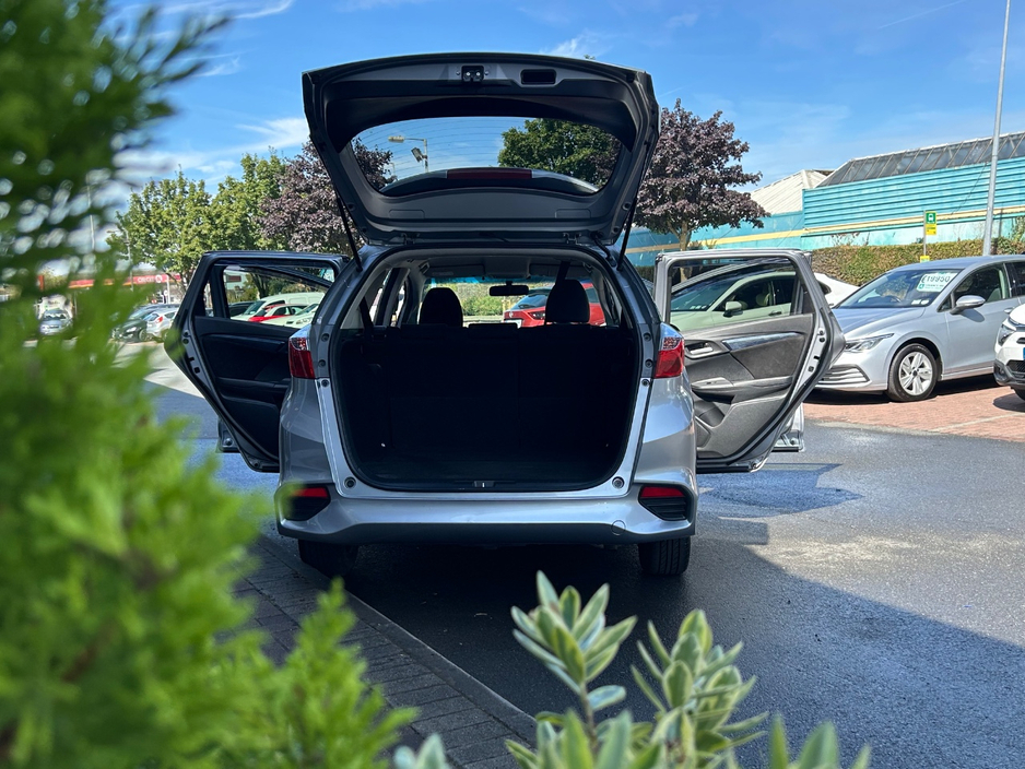 2018 Honda Shuttle 1.5L Petrol Hybrid For Sale Images