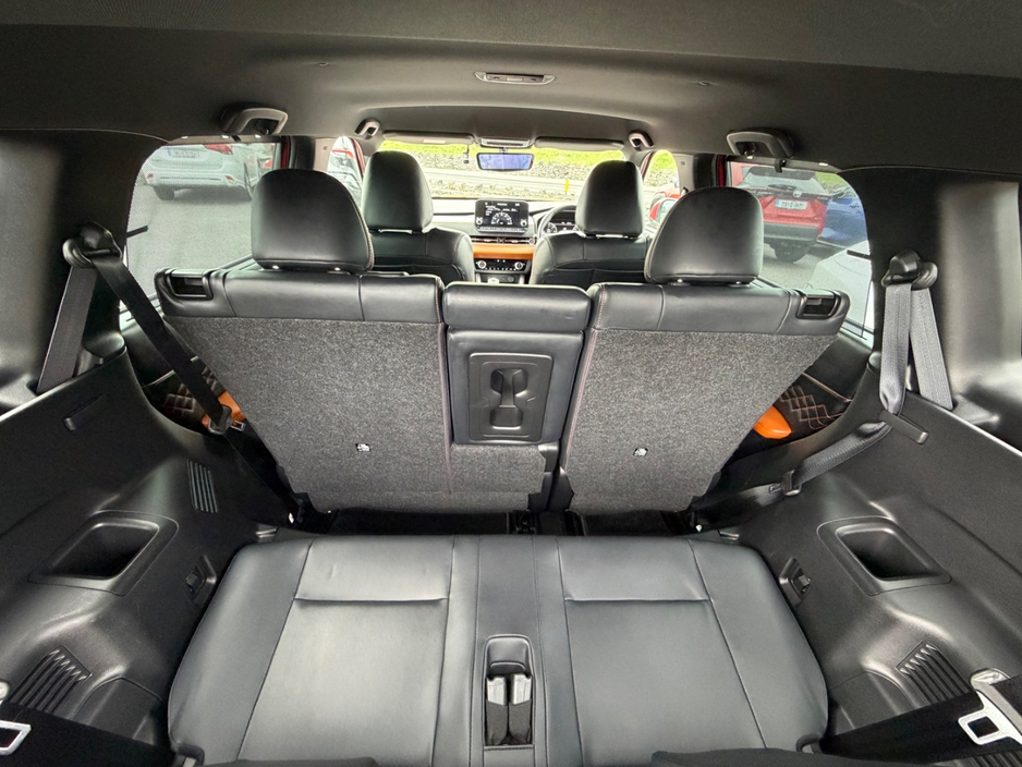 2022 Mitsubishi Outlander 2.4L Petrol Plug-in Hybrid For Sale Images