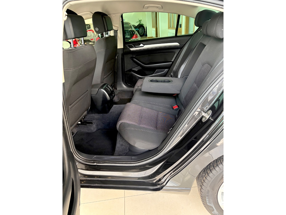 2019 Volkswagen Passat 2L Diesel For Sale Images