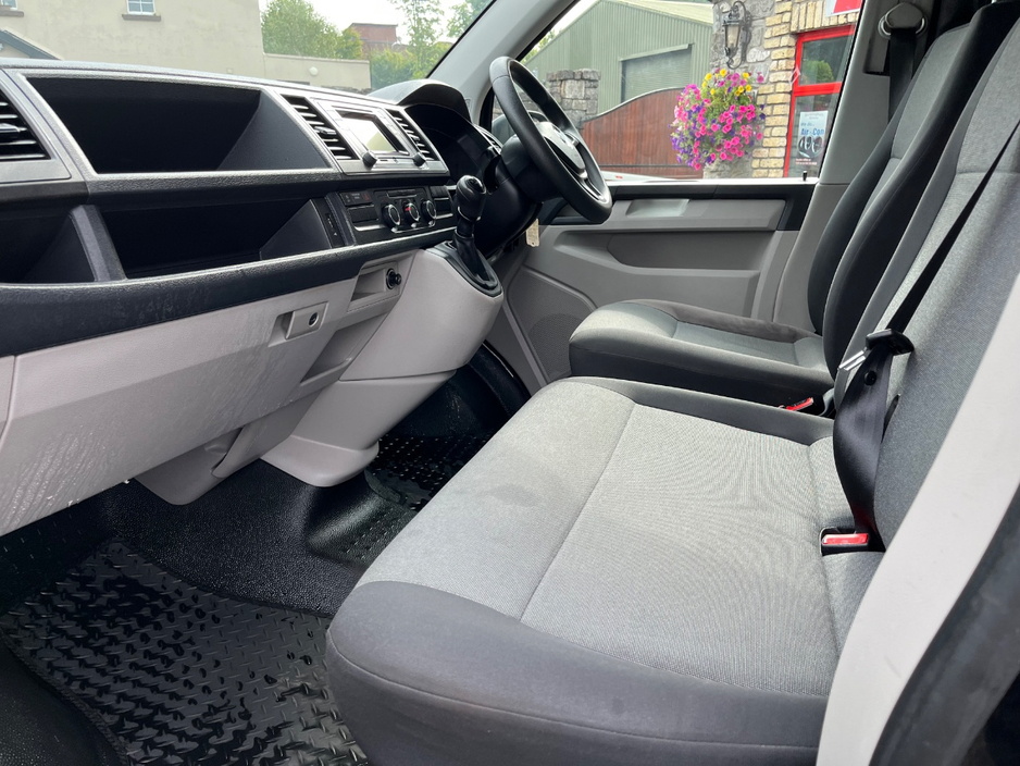 2020 Volkswagen Transporter 2L Diesel For Sale Images
