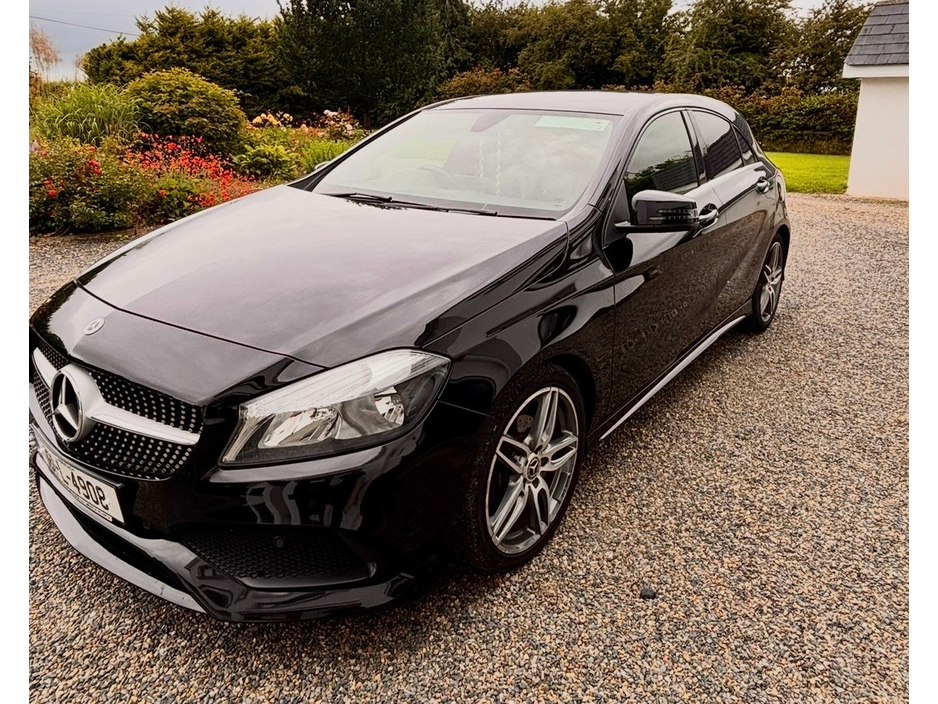 Mercedes-Benz A Class A SERIES AMG LINE 5DR