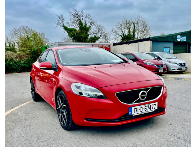 2017 VOLVO V40 D4 (190hp) R-Design Geartronic