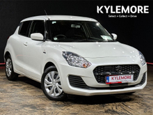 Suzuki Swift 1.2 HYBRID AUTOMATIC - CRUISE CONTROL - REVERSE CAMERA - LANE ASSIST