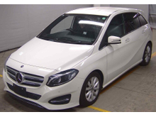 Mercedes-Benz B Class B180 Automatic in White with low mileage.