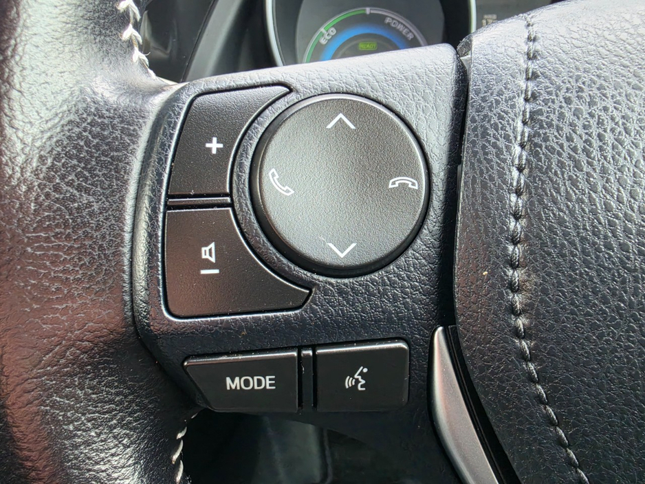 2016 Toyota Auris 1.8L Petrol Hybrid For Sale Images