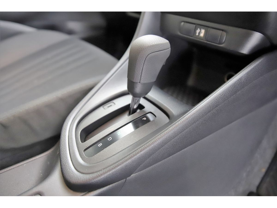 Toyota Yaris 1.5 PETROL HYBRID *REVERSE CAM*PARK SENSORS* — thumbnail 23