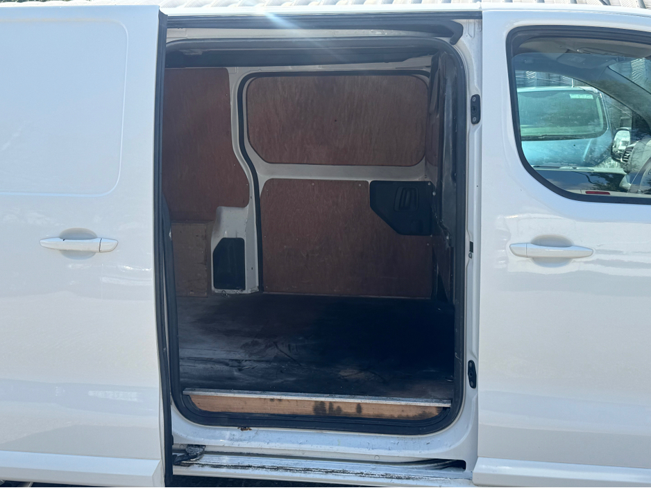 2022 Opel Vivaro 1.5L Diesel For Sale Images