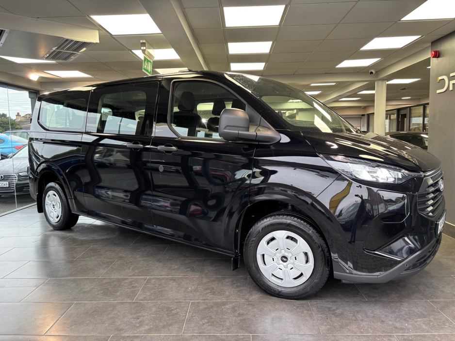 2026 Ford Transit Custom 2.5L Petrol Plug-in Hybrid For Sale Images