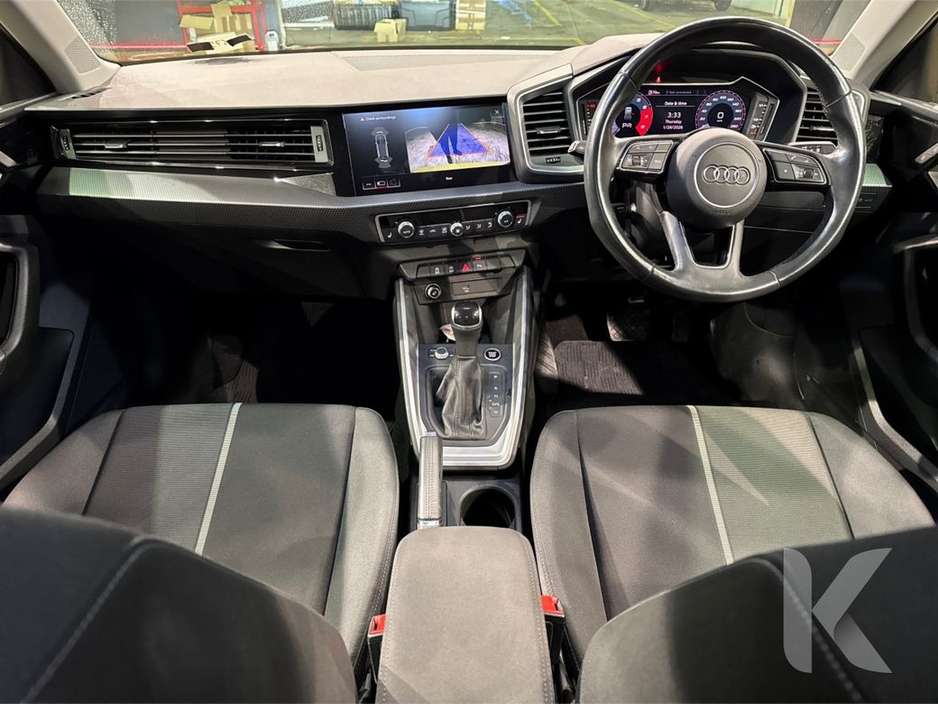Audi A1 1.0 AUTOMATIC - YELLOW/BLACK 2 TONE - CRUISE CONTROL - REAR CAMERA — thumbnail 13