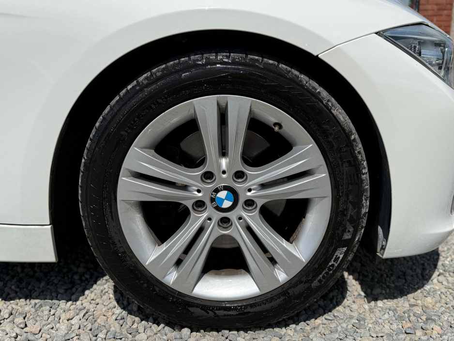 2013 BMW 3 Series 2L Petrol For Sale Images